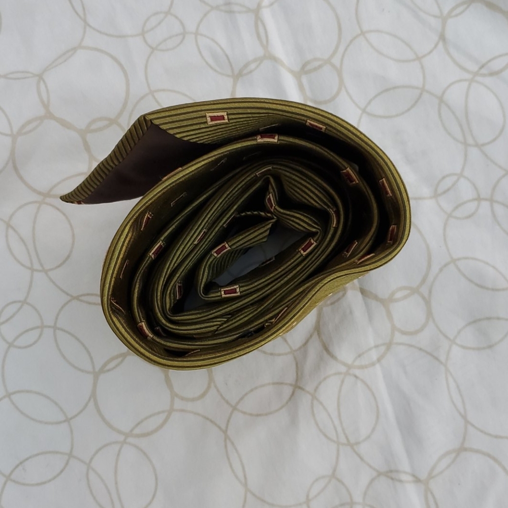 VIA TIE - Picture 6 of 8